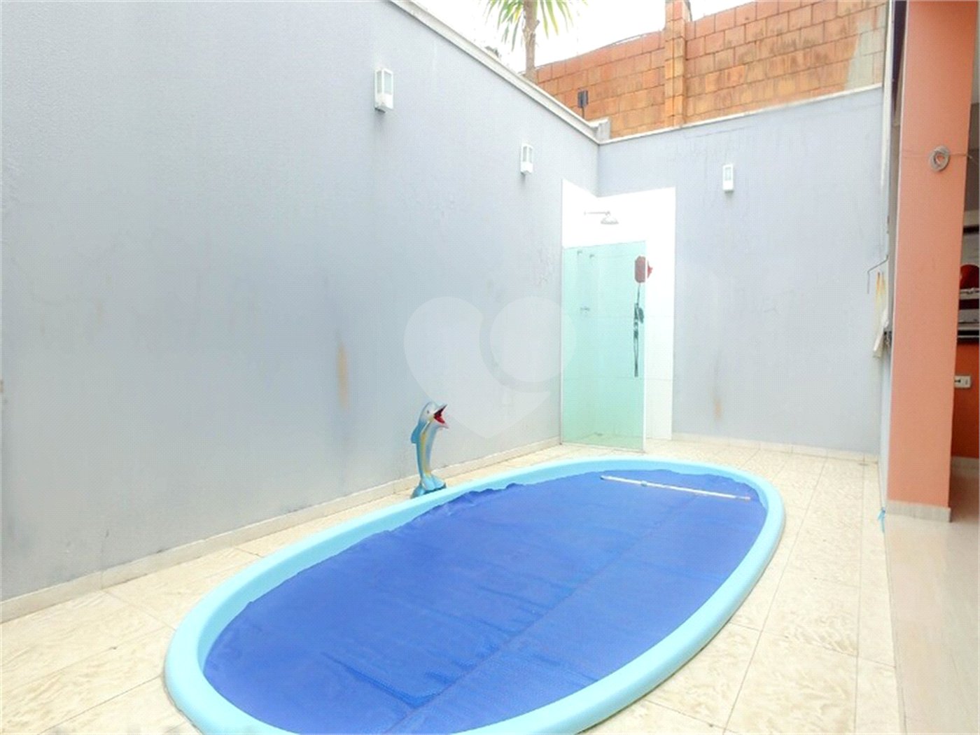 Casa à venda com 3 quartos, sendo 1 suíte, no condomínio Belvedere 2, Votorantim - SP