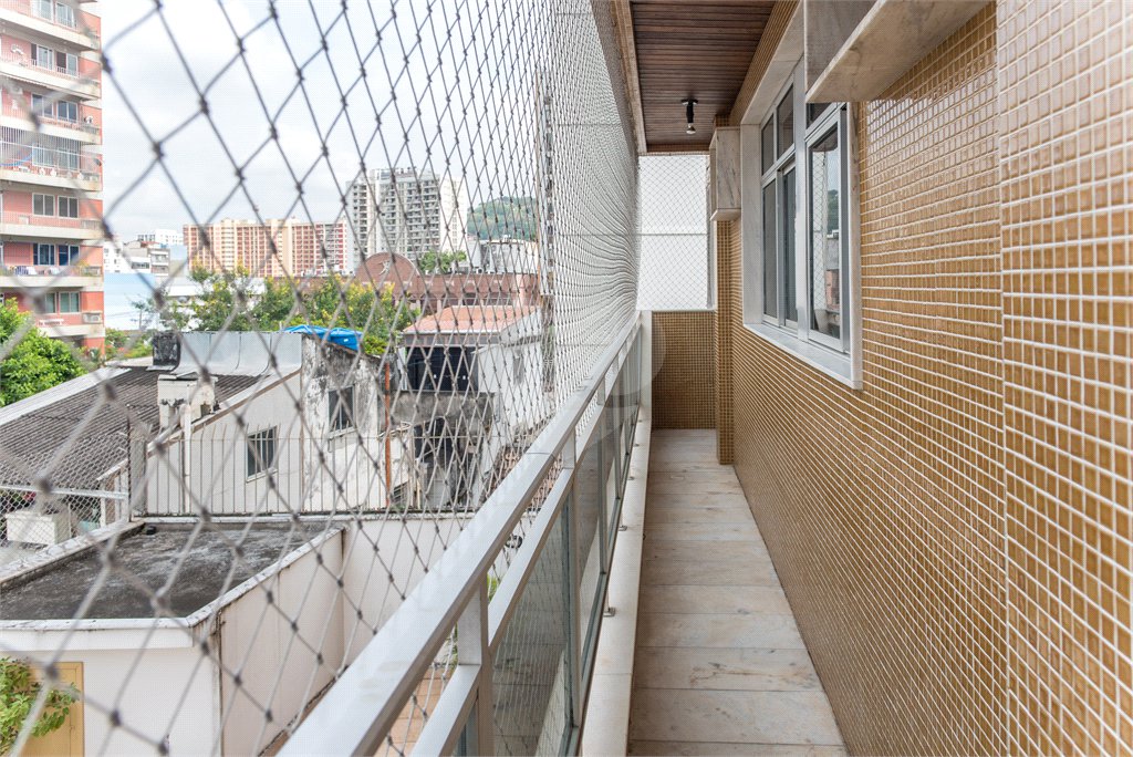 Apartamento à venda com 3 quartos, sendo 1 suíte, em Tijuca, Rio de Janeiro, RJ