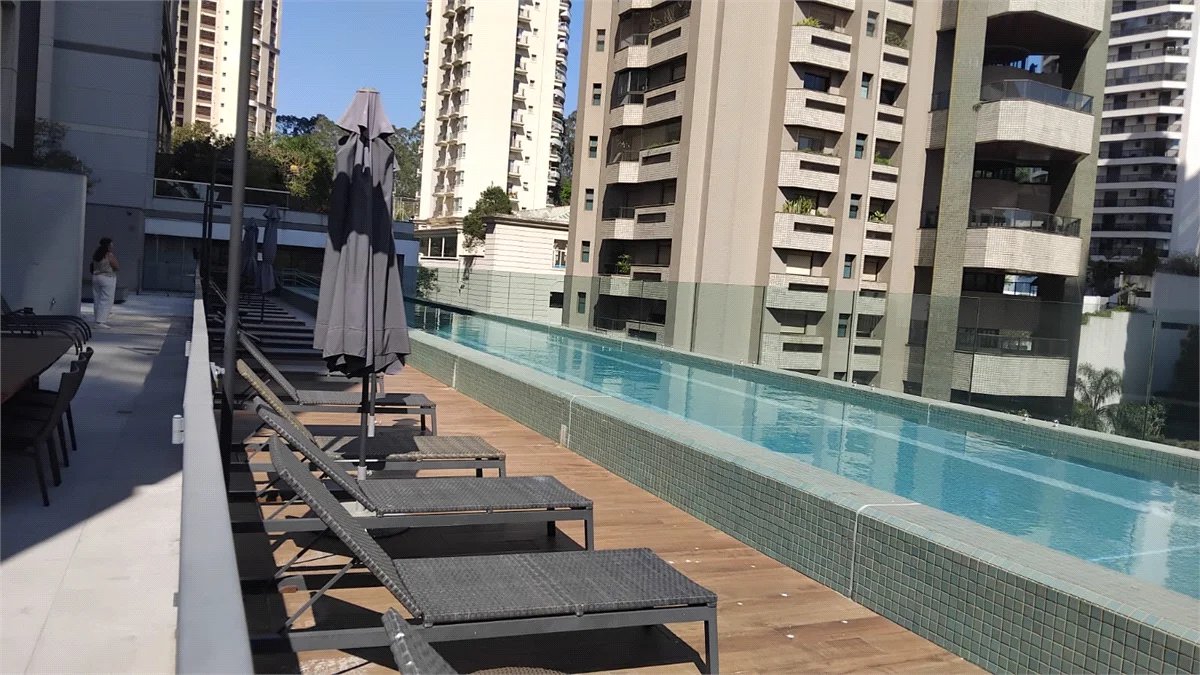 Apartamento à venda ou para alugar com 2 quartos em Jardim Fonte do Morumbi, São Paulo, SP