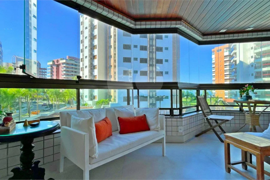 Apartamento à venda com 3 quartos, sendo 2 suítes, em Riviera de São Lourenço, Bertioga, SP
