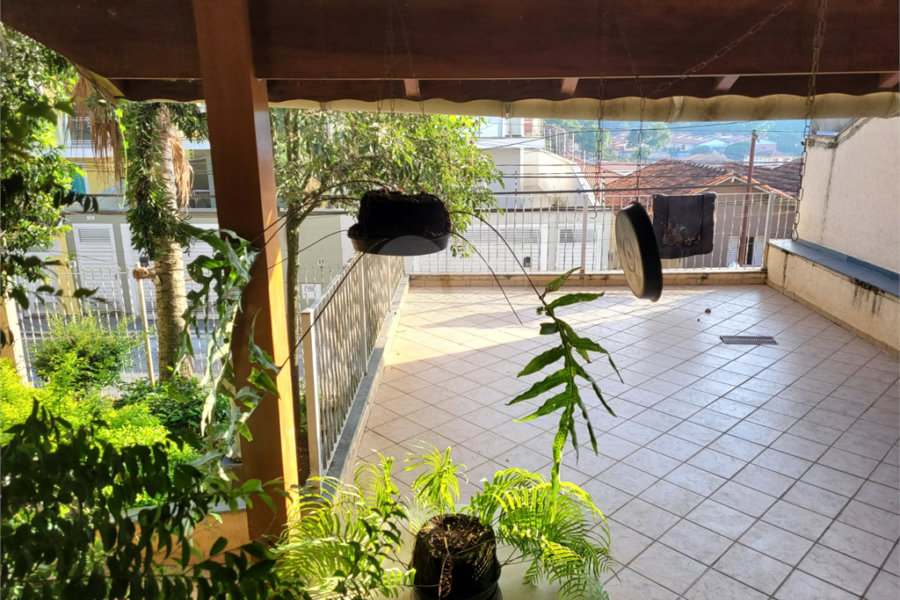 Sobrado à venda com 4 quartos, sendo 3 suítes, em Horto, São Paulo, SP