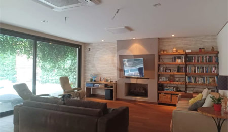 Casa Térrea à venda com 3 suítes em Alto da Boa Vista, São Paulo, SP