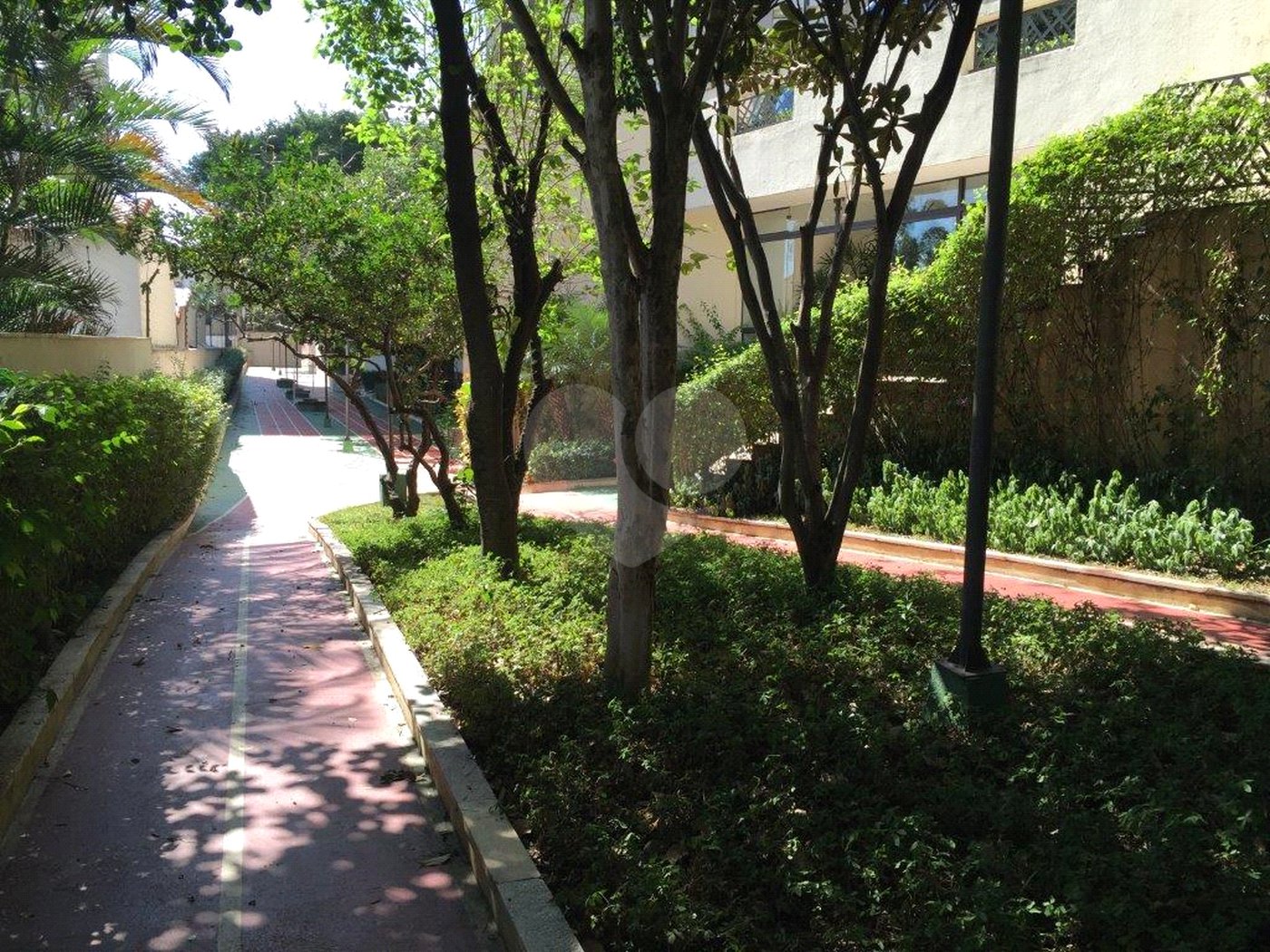 Apartamento à venda com 4 quartos, sendo 3 suítes, em Bosque da Saúde, São Paulo, SP