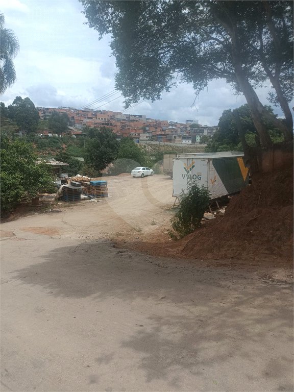 Terreno à venda com 1 suíte em Sítio Areião, São Paulo, SP