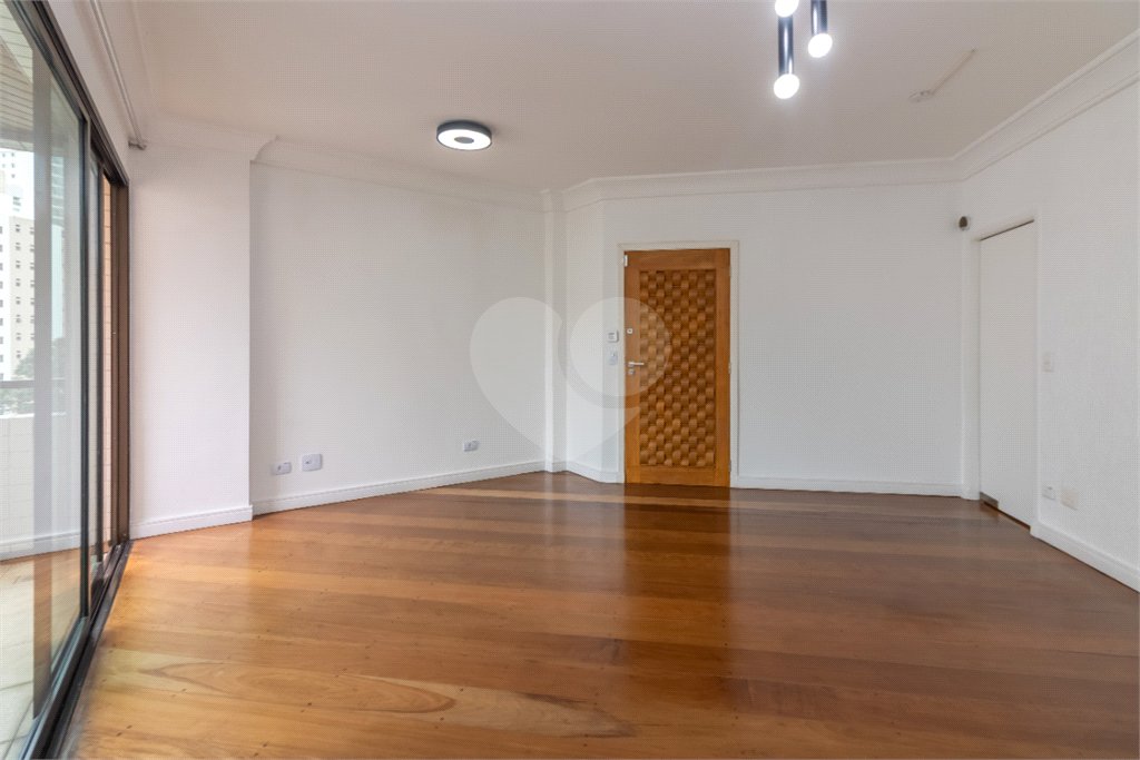 APARTAMENTO 3 QUARTOS E 3 VAGAS À VENDA NA CHÁCARA KLABIN VENDER