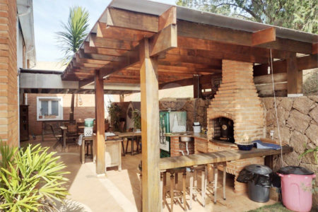Casa à venda com 5 quartos, sendo 4 suítes, no condomínio Malota, Jundiaí - SP