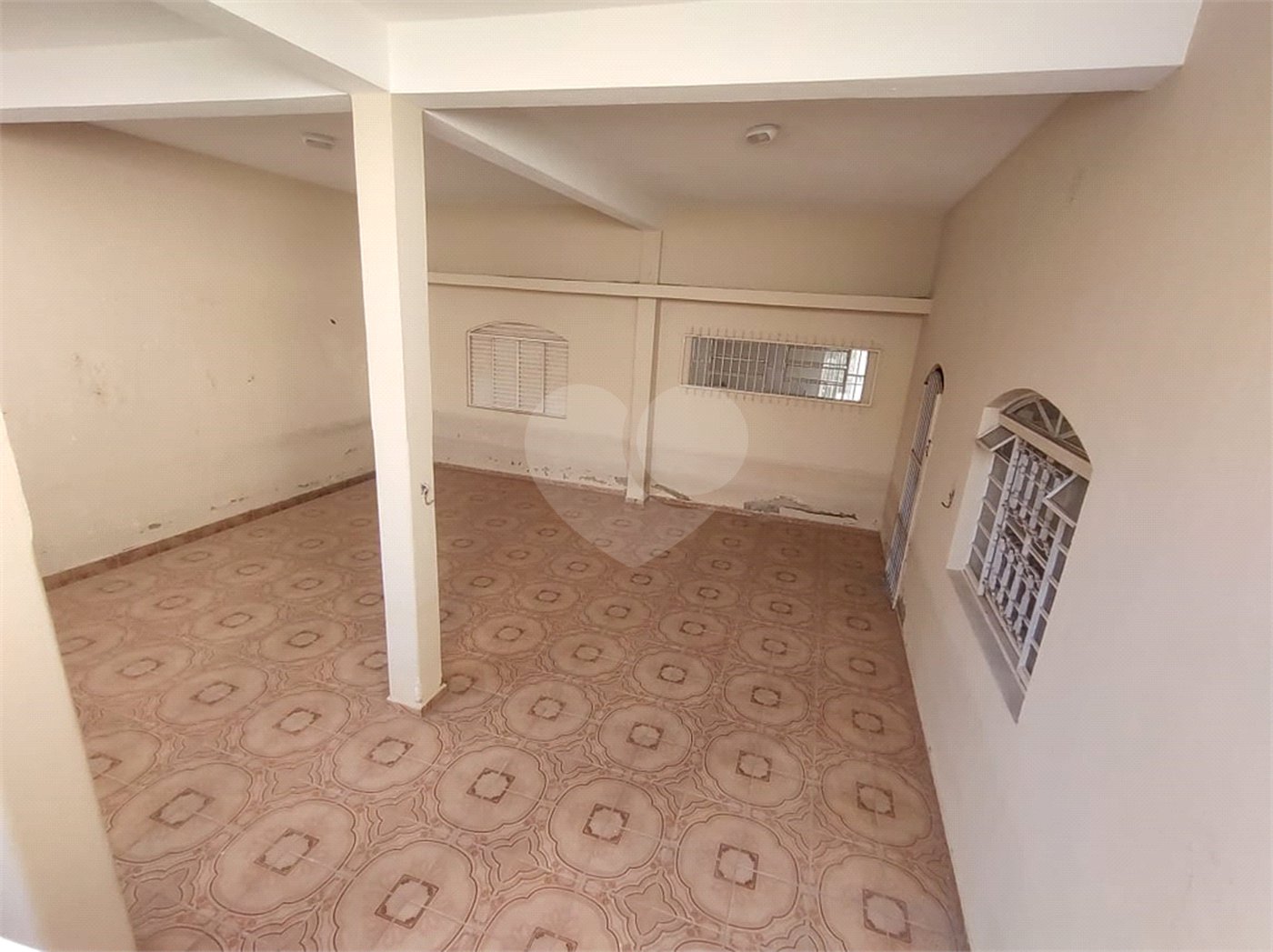 Casa à venda com 3 quartos, sendo 1 suíte, em Jardim das Palmeiras, Várzea Paulista, SP