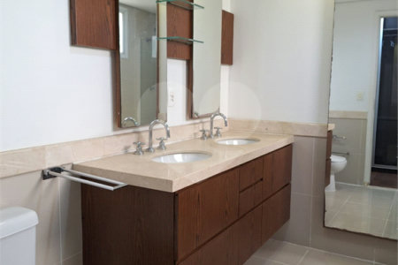 Apartamento à venda com 4 quartos, sendo 3 suítes,  em Vila Gertrudes, São Paulo, SP