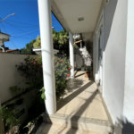 Casa à venda com 3 quartos, sendo 2 suítes, no condomínio Laura Serra, Rio de Janeiro - RJ