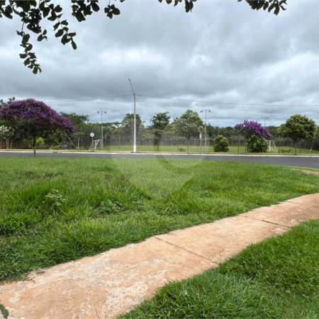 Lote de esquina à venda no Condomínio Faixa Azul