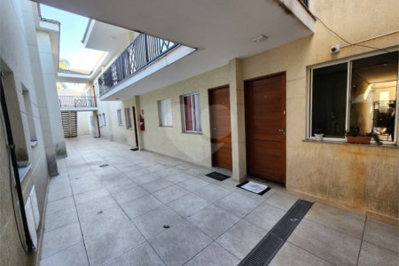 Casa à venda com 2 quartos no condomínio Irmã Filomena, São Paulo - SP