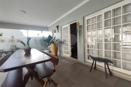 Sobrado à venda com 4 quartos, sendo 2 suítes, em Interlagos, São Paulo, SP