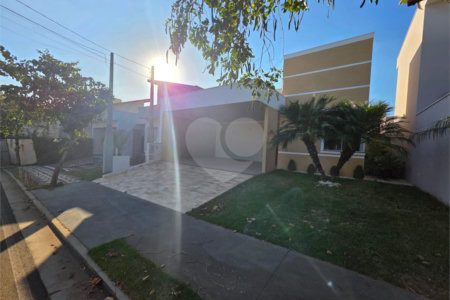 Casa no Village Damha III, 3 quartos 2 suítes