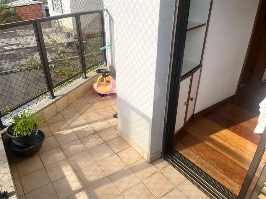 Apartamento à venda com 3 quartos, sendo 1 suíte, em Vila Gumercindo, São Paulo, SP