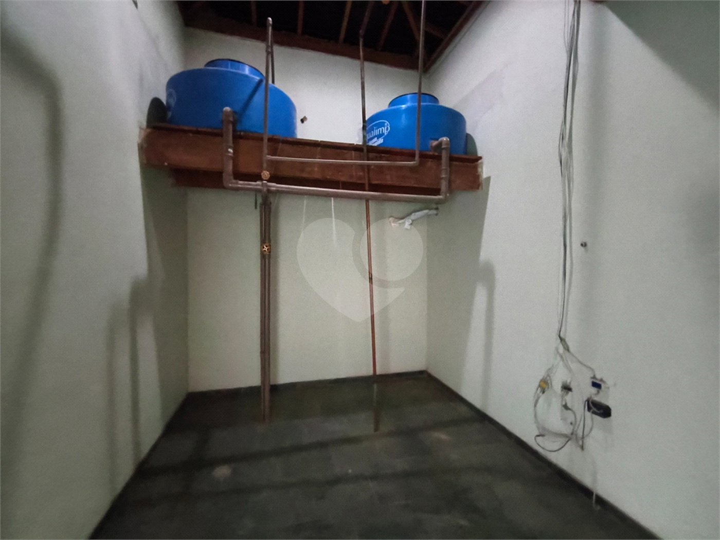 Casa à venda ou para alugar com 3 suítes no condomínio Estância Marambaia, Vinhedo - SP