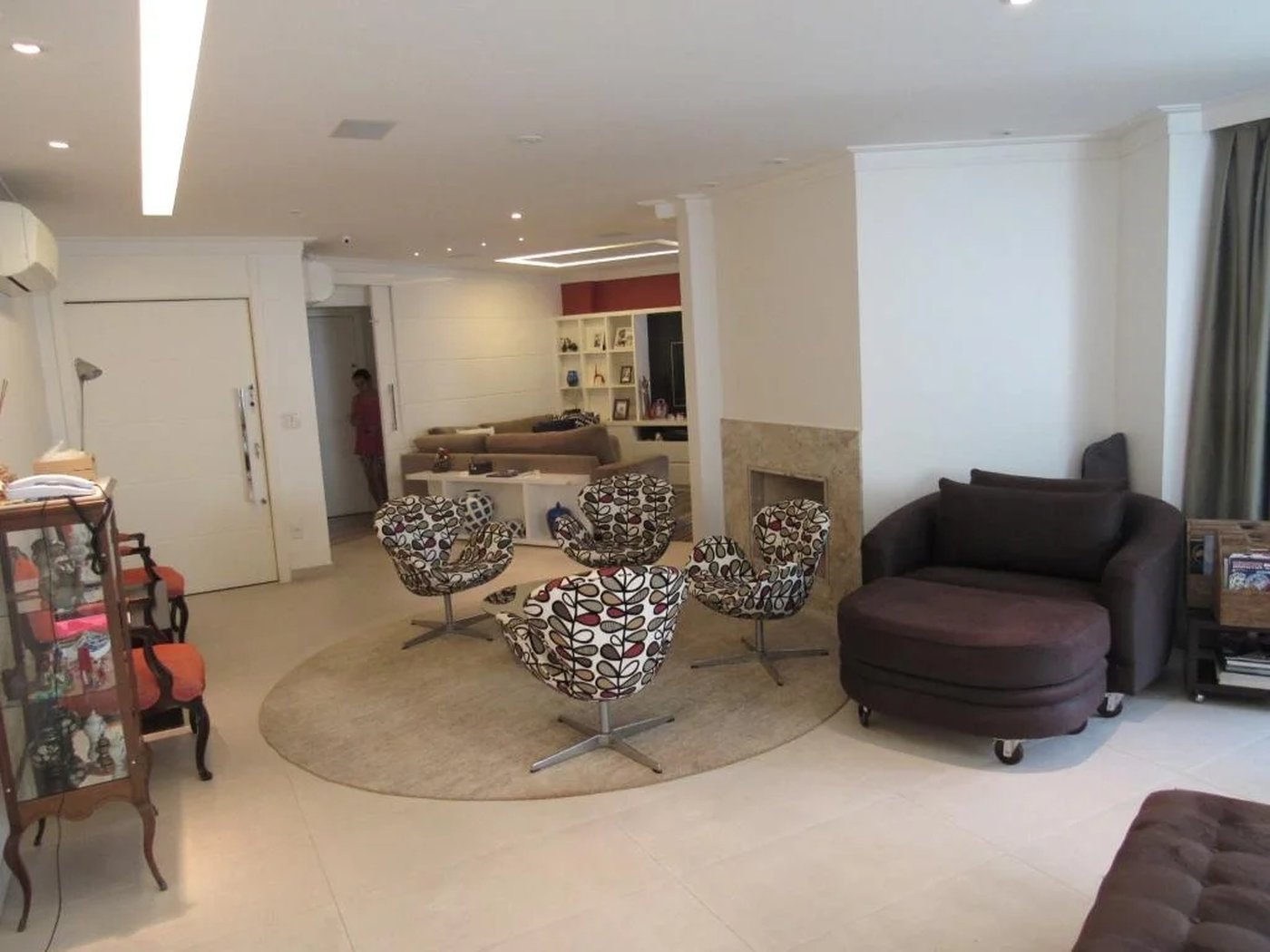 Apartamento à venda com 3 suítes em Real Parque, São Paulo, SP