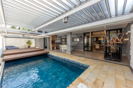 Casa à venda com 3 suítes no condomínio Reserva 8, São Paulo - SP