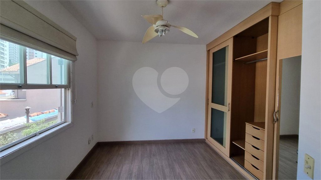 Casa à venda com 3 quartos, sendo 1 suíte,  no condomínio Residencial Villagio, São Paulo - SP