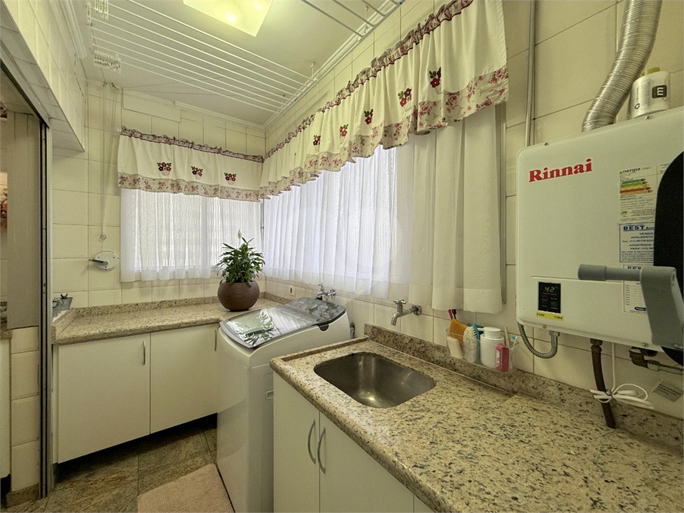 Apartamento à venda com 3 suítes em Campo Belo, São Paulo, SP