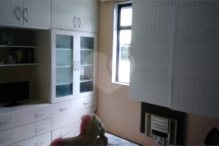 Casa à venda com 4 quartos, sendo 1 suíte, no condomínio Residencial Bom Pastor (casa de Vila)., Rio de Janeiro - RJ