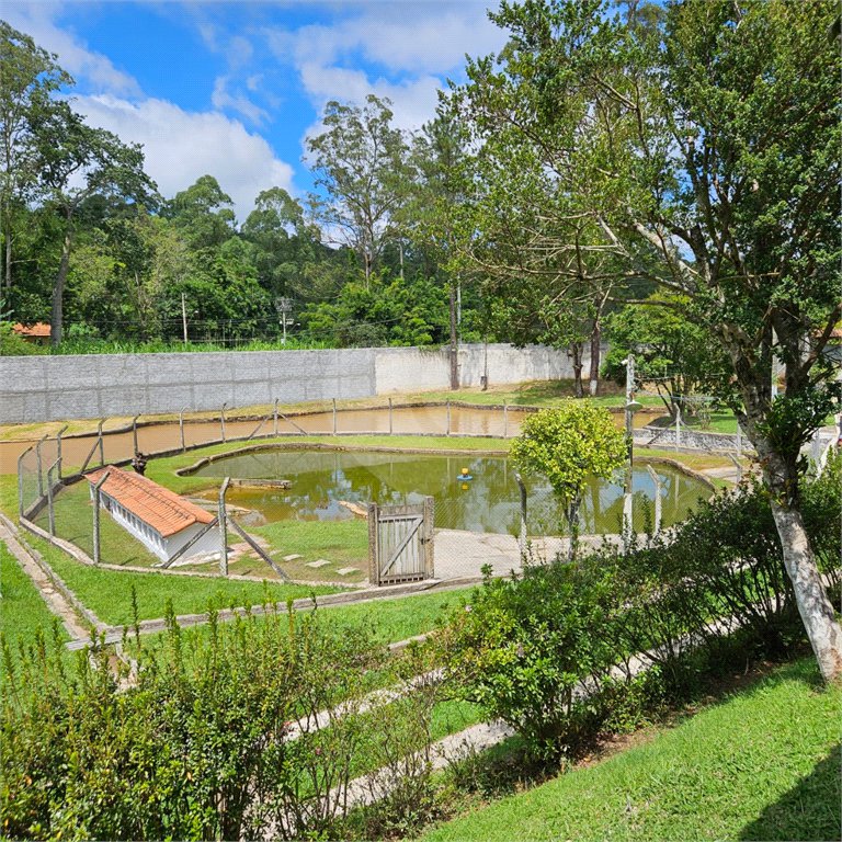 Sítio à venda com 2 quartos, sendo 1 suíte,  em Alto da Serra (mailasqui), São Roque, SP