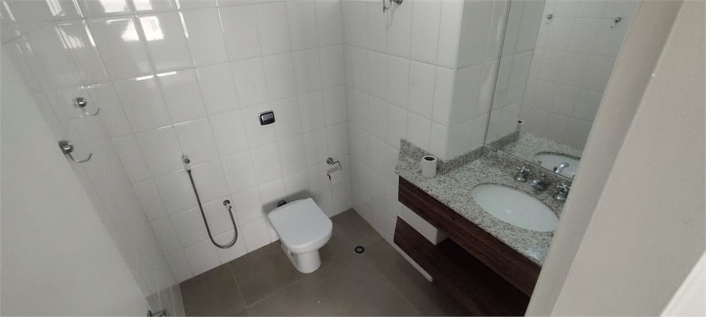 Apartamento Residencial à venda, Pitangueiras, Guarujá - AP0444.