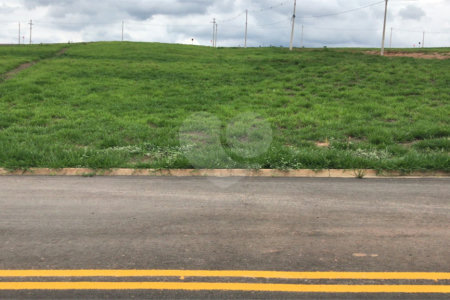 Terreno à venda no condomínio Residencial Recanto Tropical, Engenheiro Coelho - SP