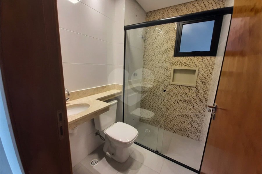 Apartamento com 37m2, 2 quartos, banheiro, sala, cozinha, quintal, SEM vaga de garagem