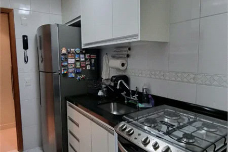 APARTAMENTO REFORMADO À VENDA – FINO ACABAMENTO E LOCALIZAÇÃO PRIVILEGIADA NO JARDIM BONFIGLIOLI