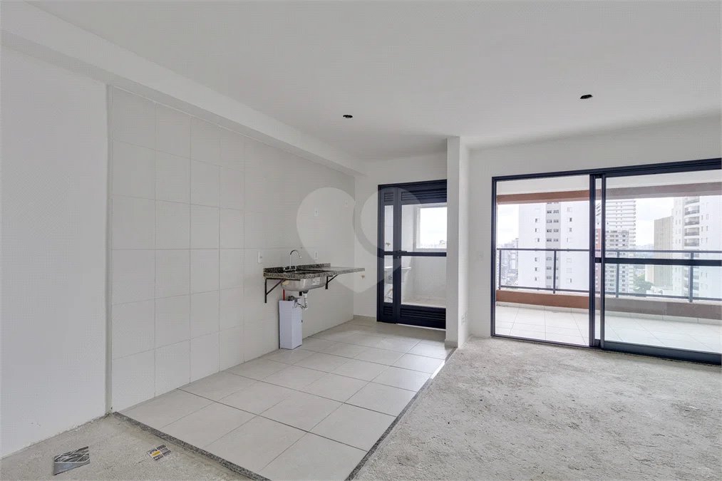 Apartamento à venda com 2 suítes em Santo Amaro, São Paulo, SP