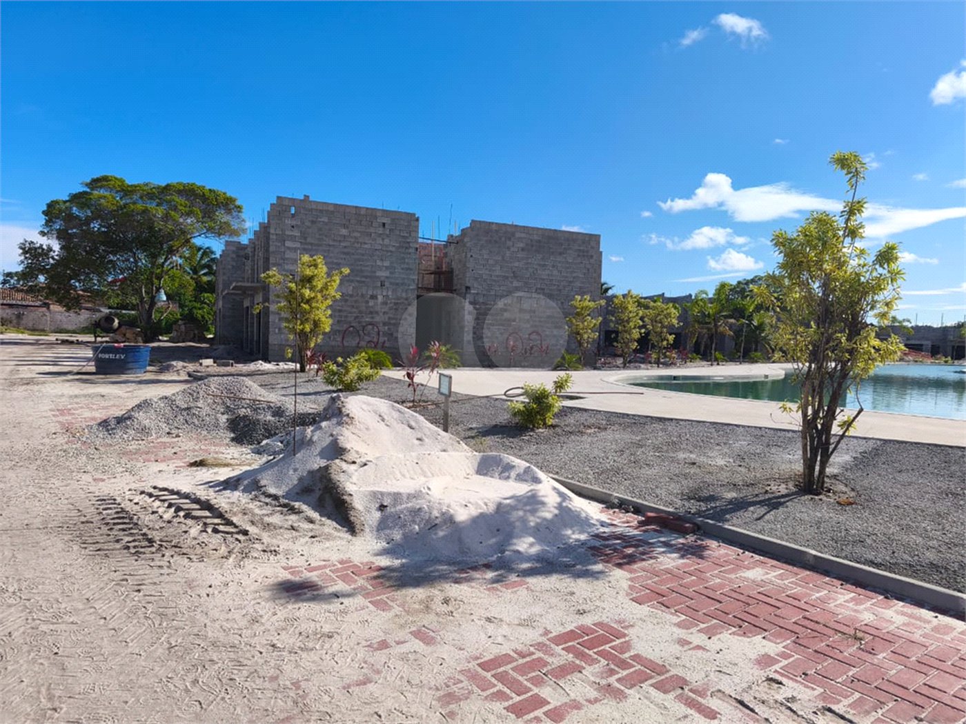 Apartamento à venda com 1 quarto no Centro, Santa Cruz Cabrália, BA