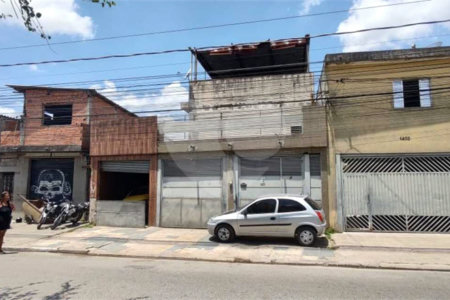 Sobrado à venda com 3 quartos, sendo 1 suíte, em Cidade Kemel, São Paulo, SP