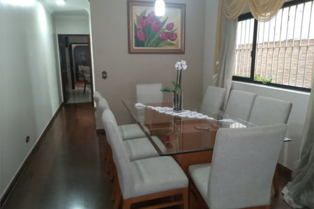 Casa à venda com 3 quartos, sendo 1 suíte, em Jardim Monte Azul, São Paulo, SP