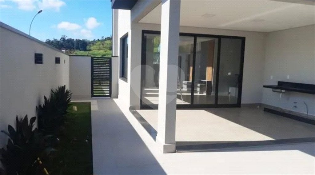 Casa à venda com 3 suítes no condomínio Mont'alcino, Valinhos - SP