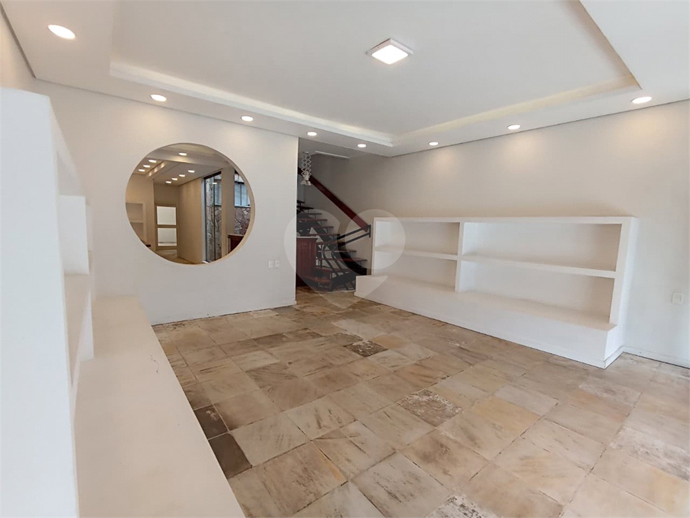 Casa para alugar com 4 quartos, sendo 1 suíte, no Centro, Itapetininga, SP