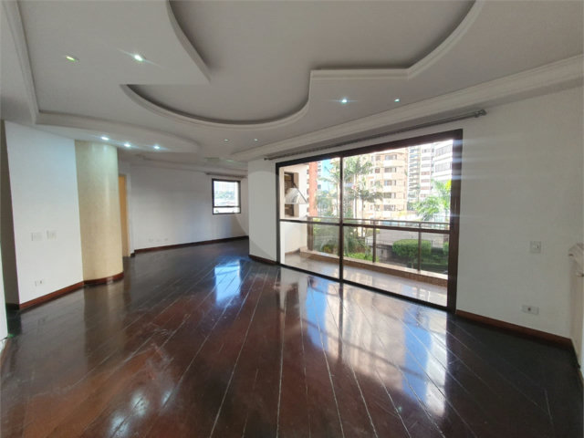 Apartamento à venda com 4 quartos, sendo 2 suítes,  em Anália Franco, São Paulo, SP