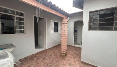 Casa à venda com 4 quartos, sendo 1 suíte, em Jardim Wanderley, Tatuí, SP
