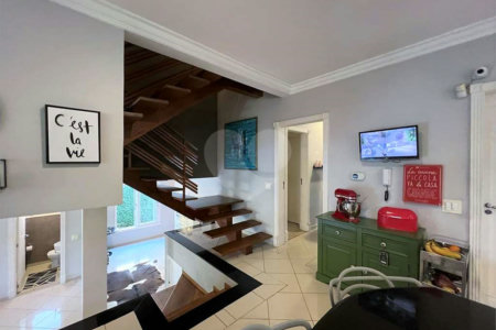 Casa à venda com 4 suítes em Vila Santo Antônio, Cotia, SP