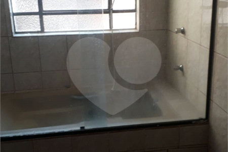 Sobrado à venda com 5 quartos, sendo 3 suítes, em Jardim dos Pinheiros, Atibaia, SP