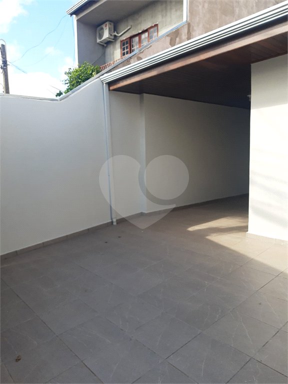 Casa à venda com 4 quartos em Lopes de Oliveira, Sorocaba, SP