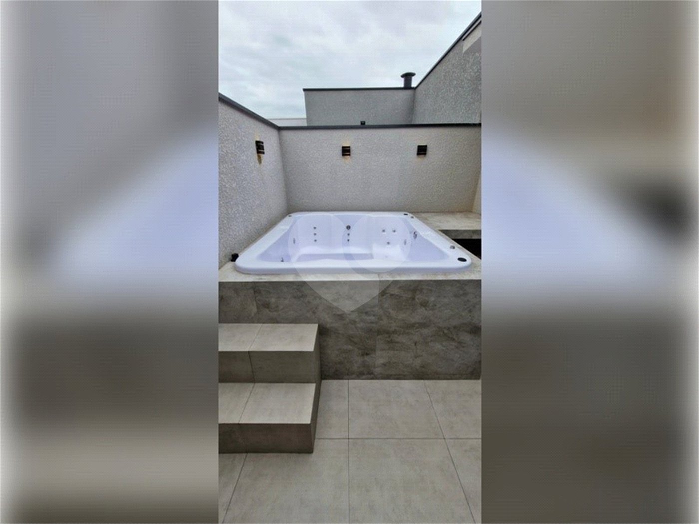 Casa à venda com 3 quartos, sendo 1 suíte, no condomínio Horto Florestal Villagio, Sorocaba - SP