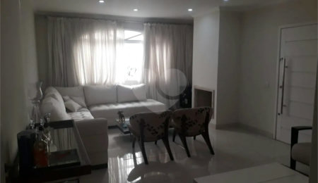 Sobrado à venda com 3 quartos, sendo 1 suíte,  em Jardim das Vertentes, São Paulo, SP