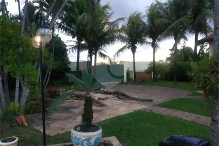 Casa à venda com 4 quartos, sendo 2 suítes,  no condomínio Acmti - Colinas do Mosteiro, Terras de Itaici e Recanto dos Pássaros, Indaiatuba - SP