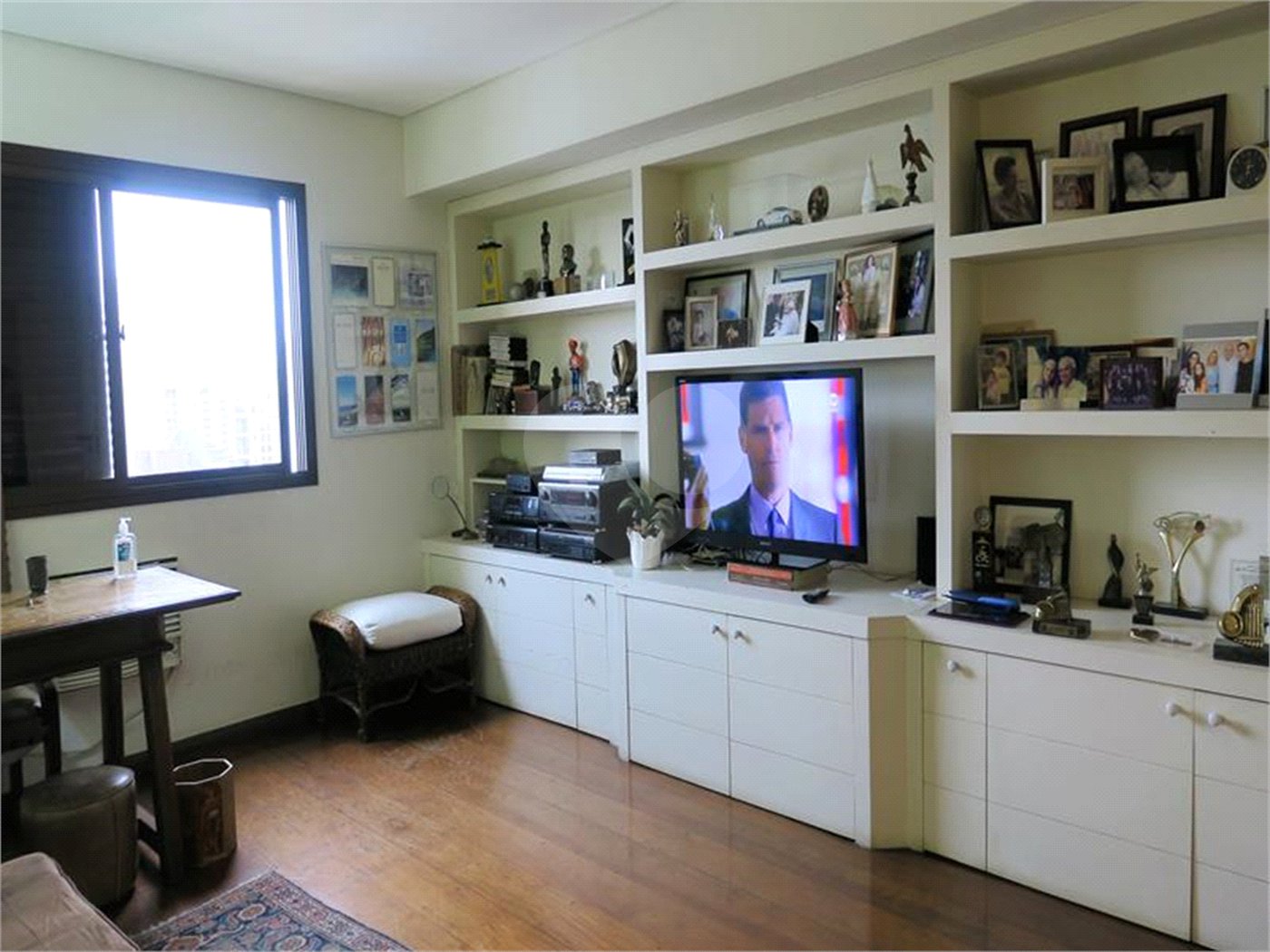 Apartamento à venda com 3 quartos, sendo 2 suítes, em Real Parque, São Paulo, SP