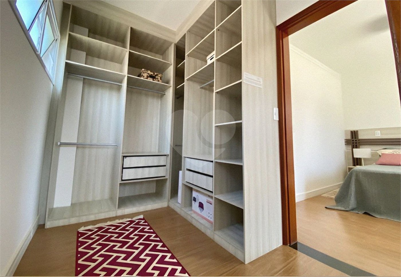 Casa à venda com 2 suítes no condomínio Renaissence Clube, Suzano - SP