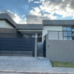 Casa à venda com 3 suítes em Loteamento Residencial Boa Vista, Atibaia, SP