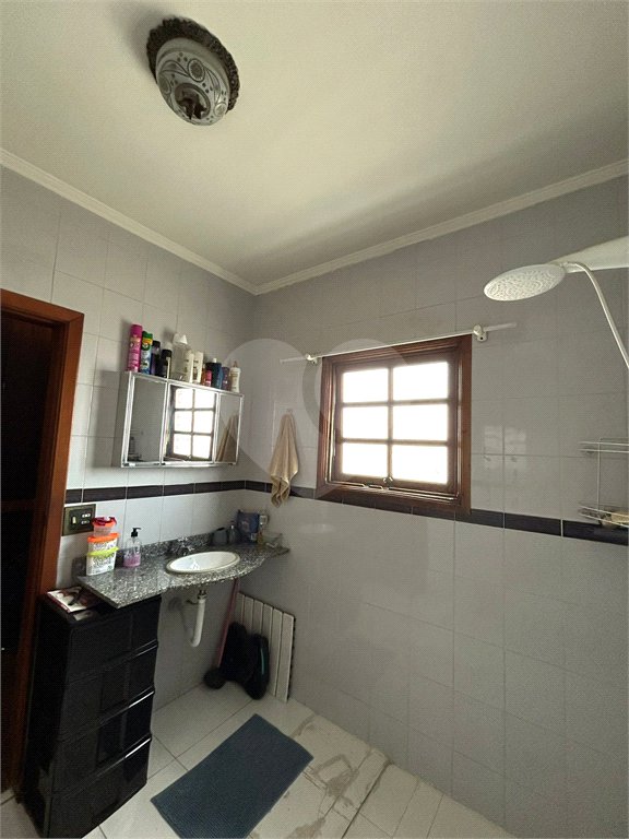 Sobrado à venda com 3 quartos, sendo 1 suíte, em Vila Nivi, São Paulo, SP