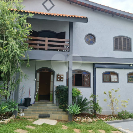 Sobrado para alugar com 3 quartos, sendo 2 suítes, em Jardim Paulista, Atibaia, SP