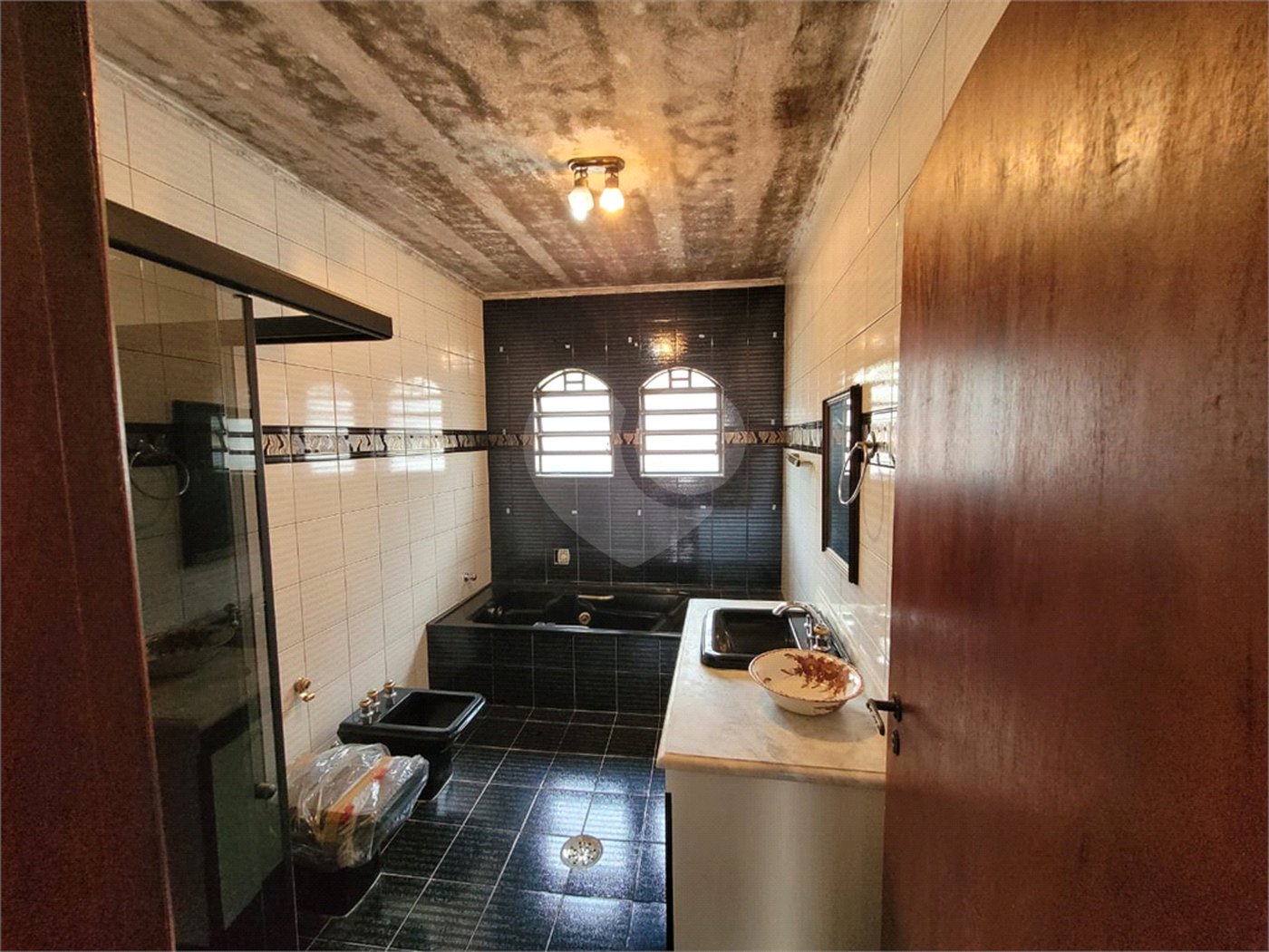 Casa à venda com 3 quartos, sendo 1 suíte, em Parque da Lapa, São Paulo, SP