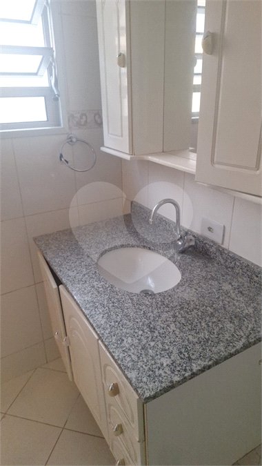 Casa à venda com 4 quartos em Vila Irmãos Arnoni, São Paulo, SP